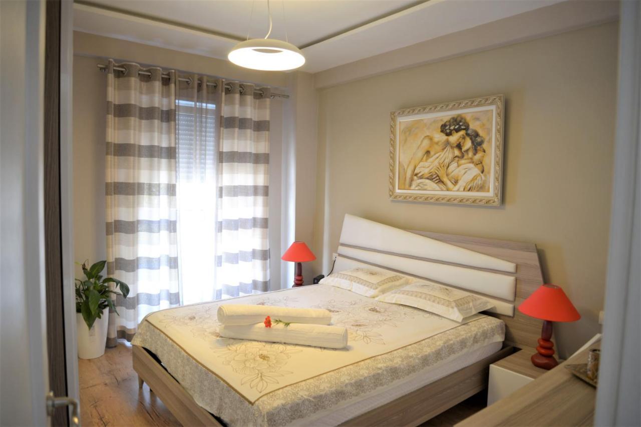 Haris Apartments Tirana Esterno foto
