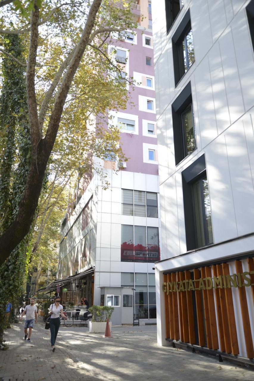 Haris Apartments Tirana Esterno foto